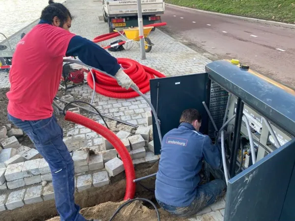 Buiten aan het werk
